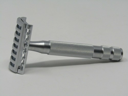 Yaqi knight helmet razor - razor, head