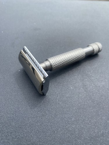 Yaqi matte steel - steel, handled