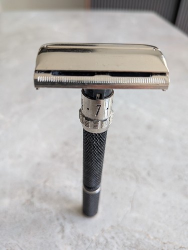 1982 gillette black - black, beauty