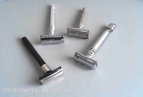 Safety razor gillette - x4, razor's